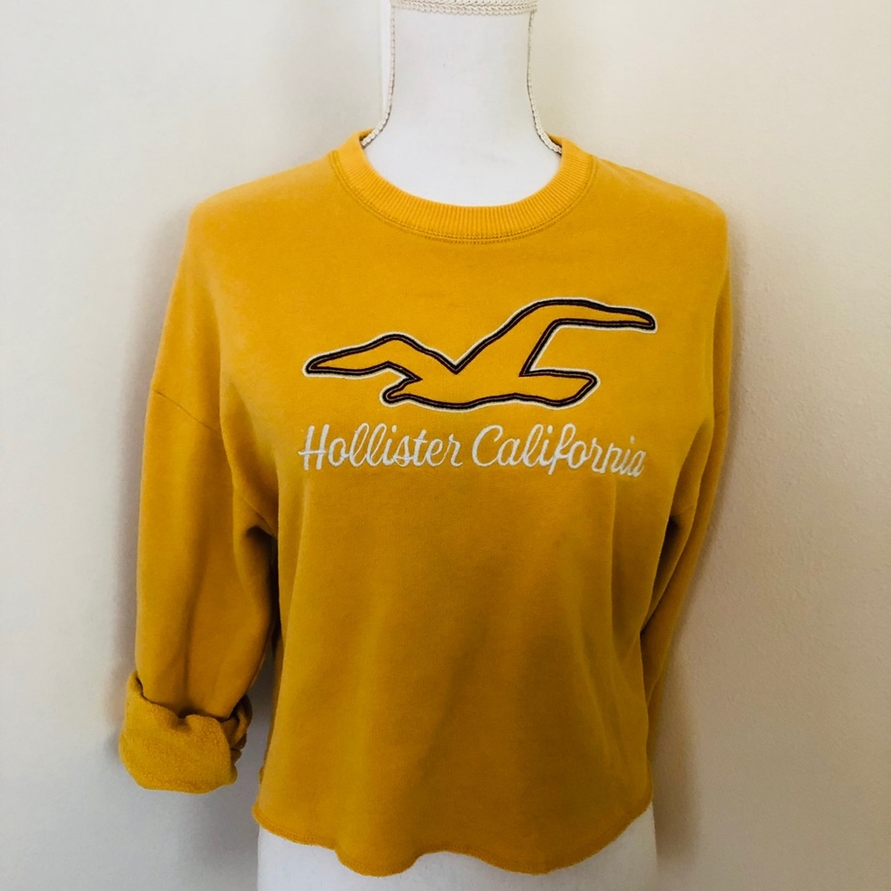 Yellow sweatshirt